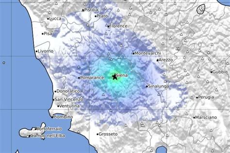 terremoto oggi siena scuole chiuse